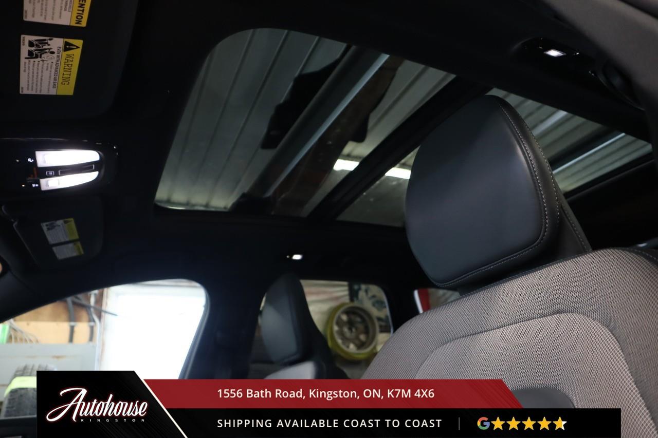 2022 Volvo XC60 B6 R-Design PANORAMIC MOON ROOF - GOOGLE MAPS Photo