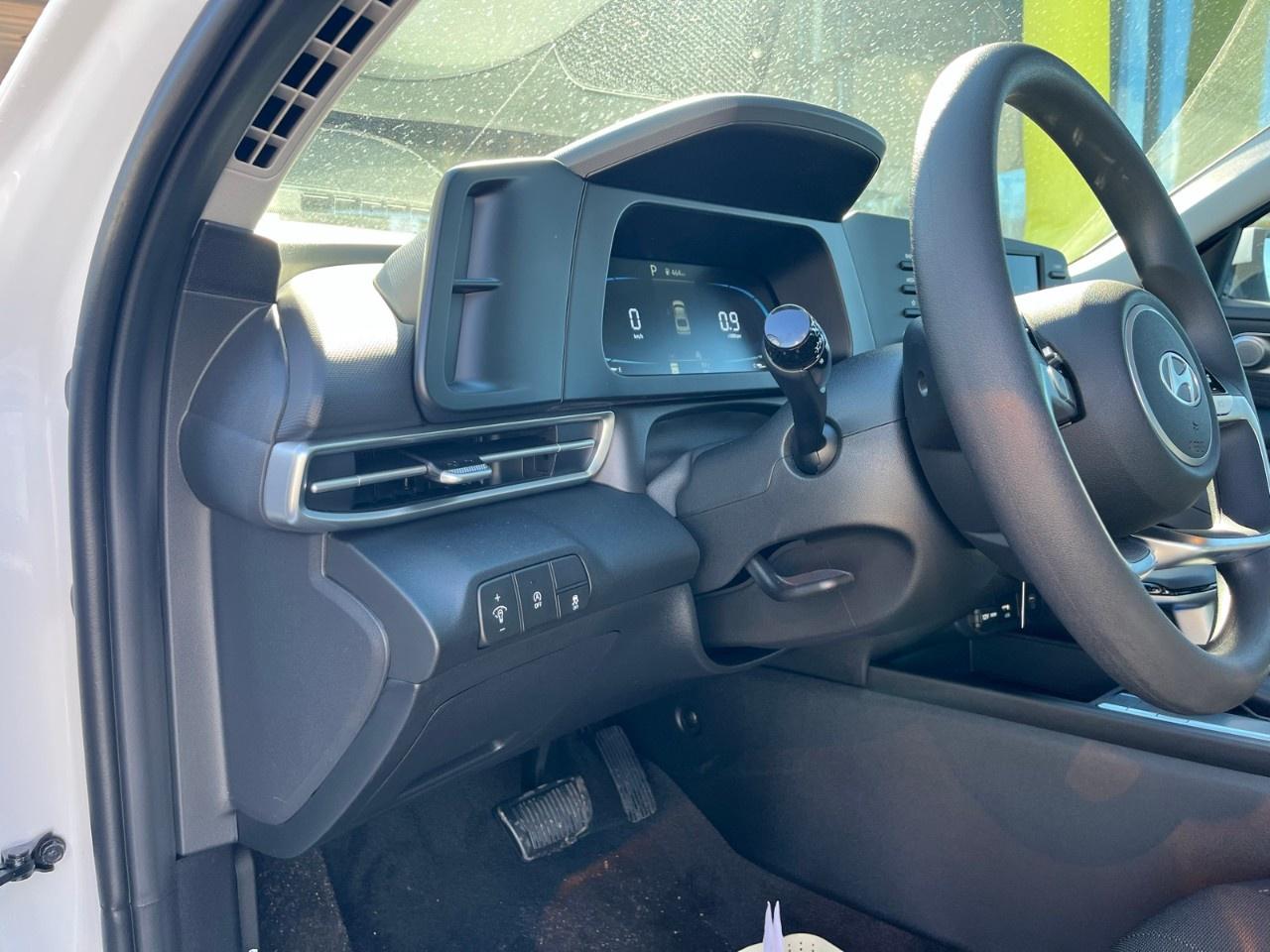 2026 Hyundai Elantra Essential IVT Photo