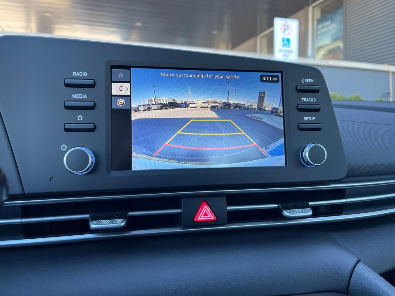 2026 Hyundai Elantra Essential IVT Photo