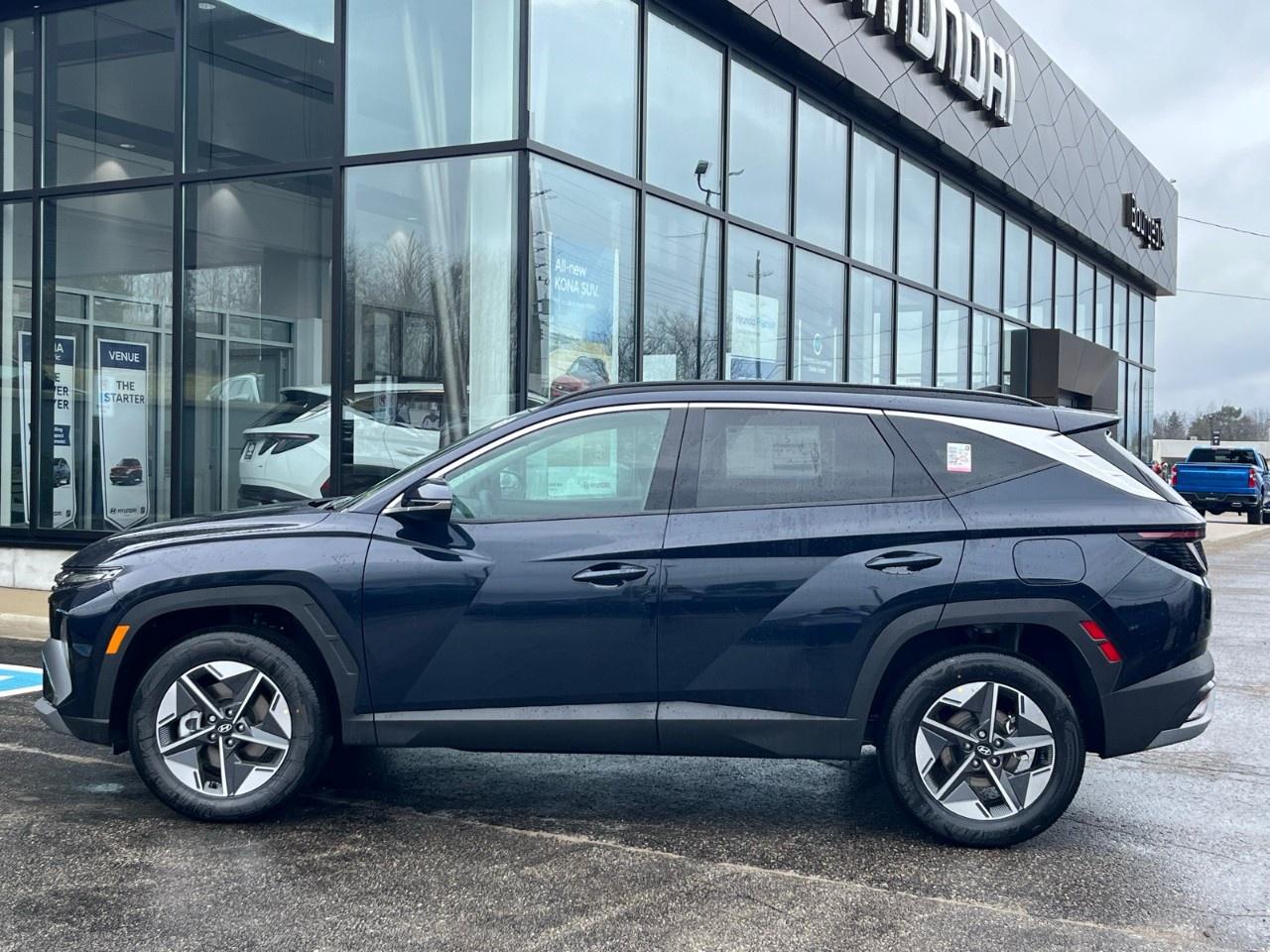 2026 Hyundai Tucson Preferred AWD w/Trend Pkg [TUCWDK2EPRTR] Photo2