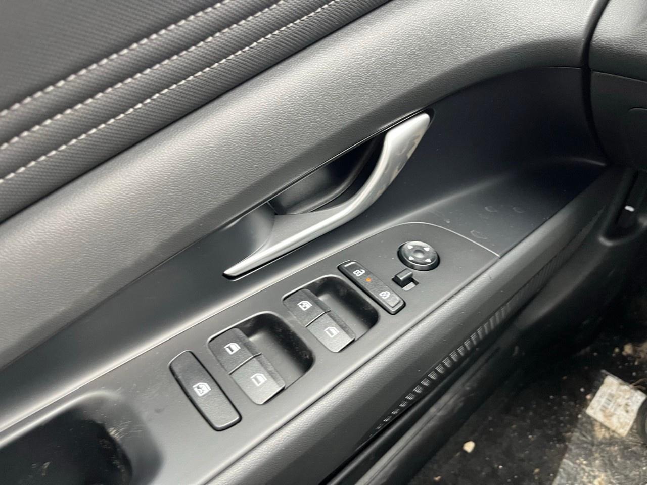 2026 Hyundai Elantra Preferred IVT Photo