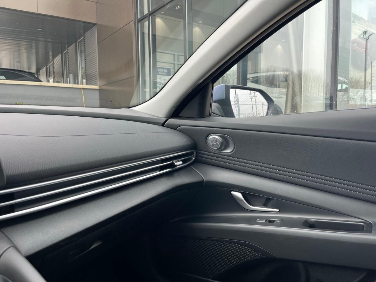 2026 Hyundai Elantra Preferred IVT Photo
