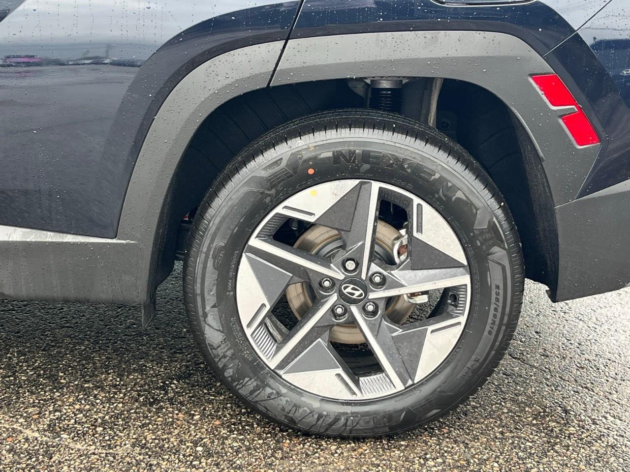 2026 Hyundai Tucson Preferred AWD w/Trend Pkg [TUCWDK2EPRTR] Photo3