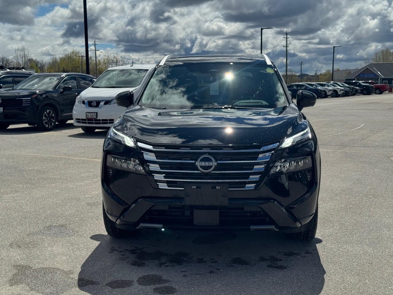 2026 Nissan Rogue AWD Platinum Photo