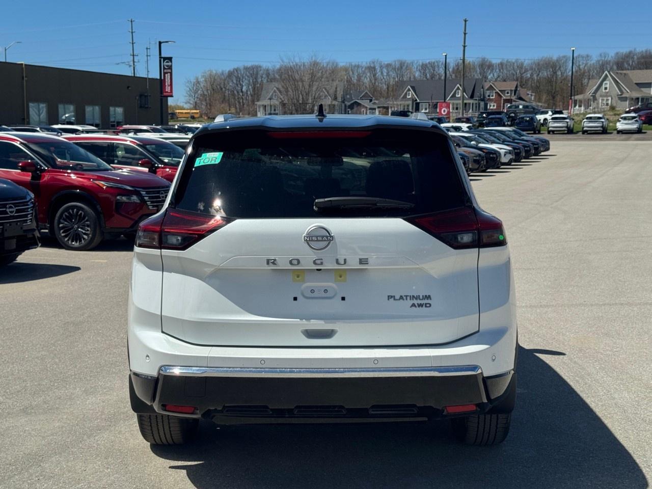 2026 Nissan Rogue AWD Platinum Photo
