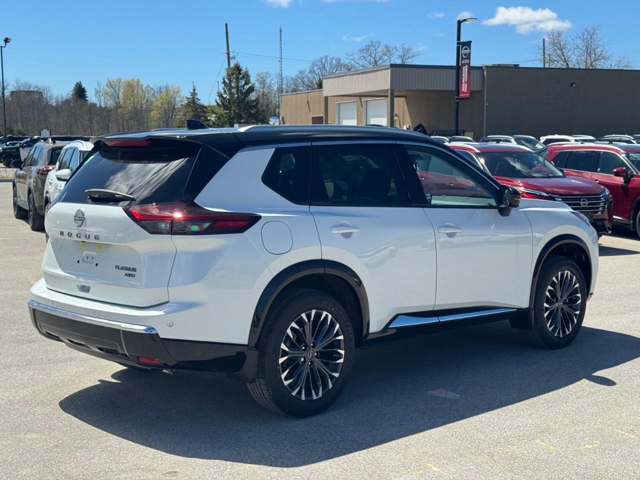 2026 Nissan Rogue AWD Platinum Photo