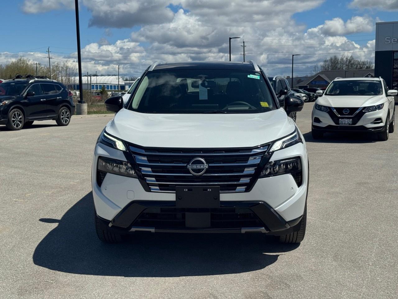2026 Nissan Rogue AWD Platinum Photo