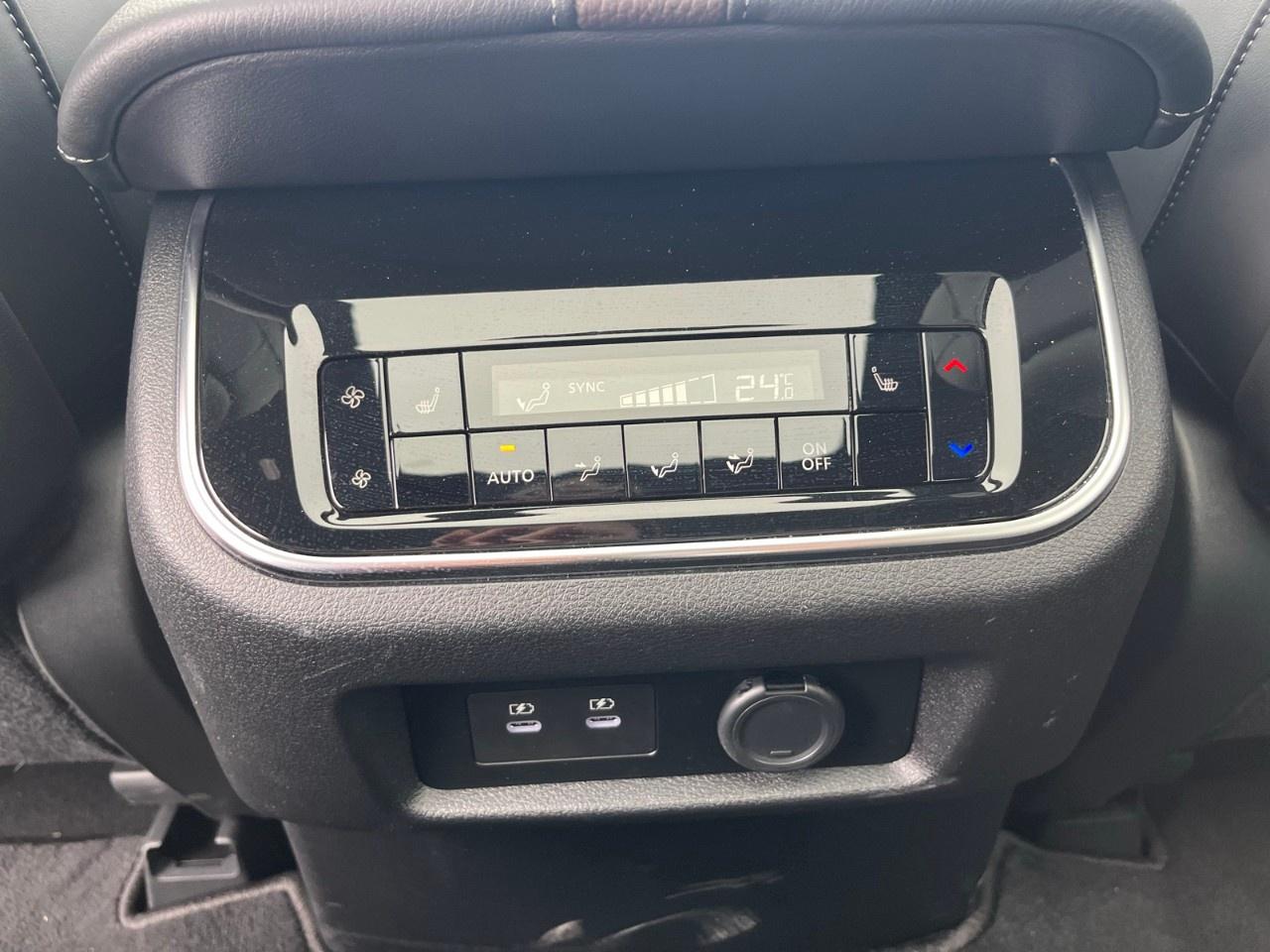 2026 Nissan Armada 4x4 Platinum Reserve Photo