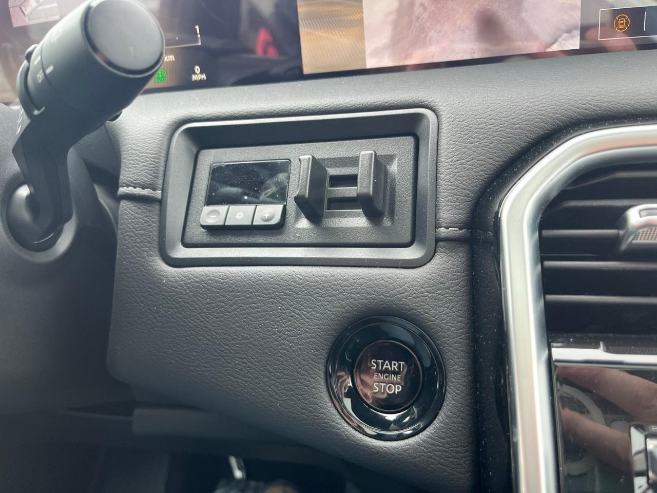 2026 Nissan Armada 4x4 Platinum Reserve Photo