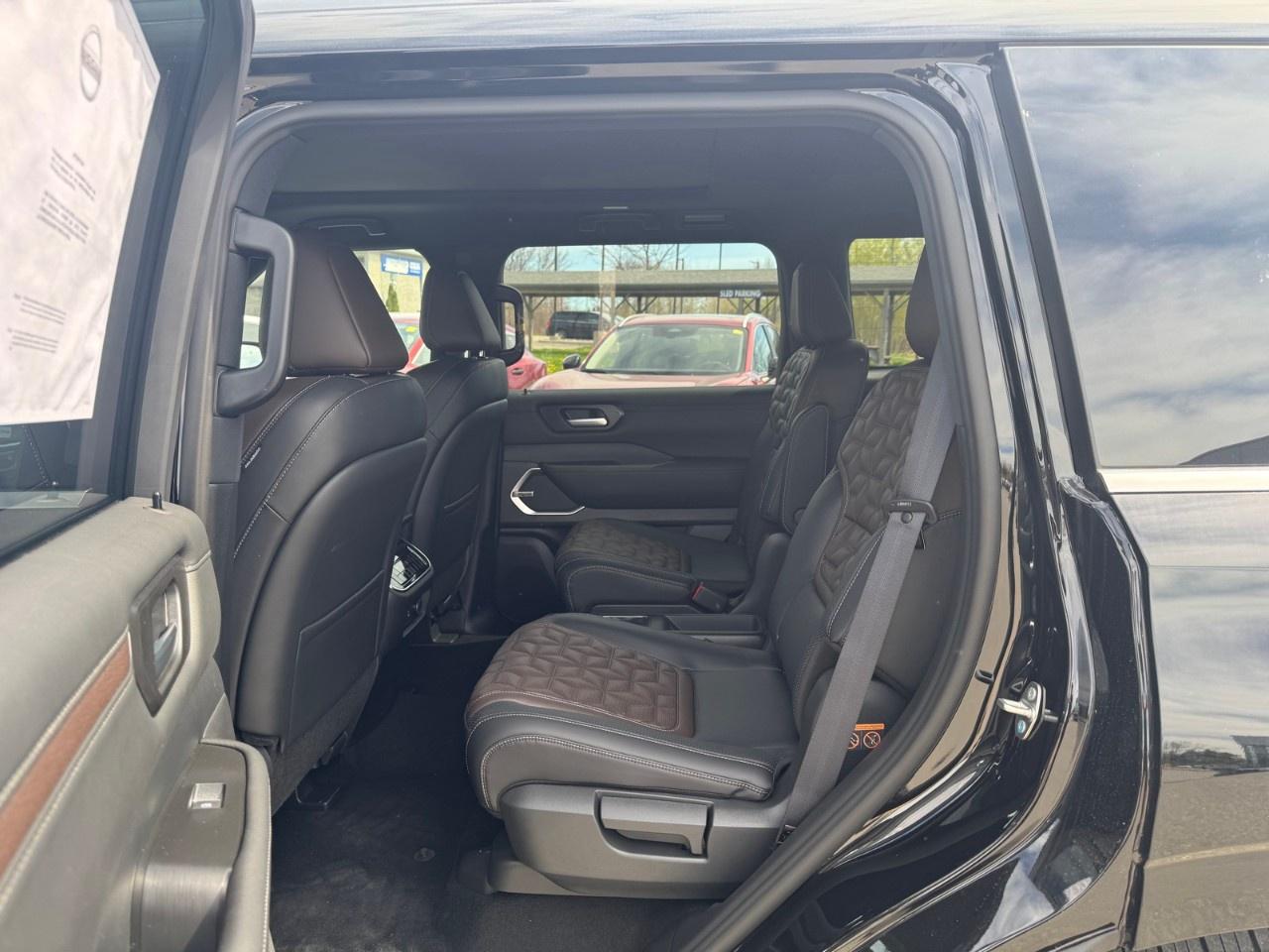 2026 Nissan Armada 4x4 Platinum Reserve Photo