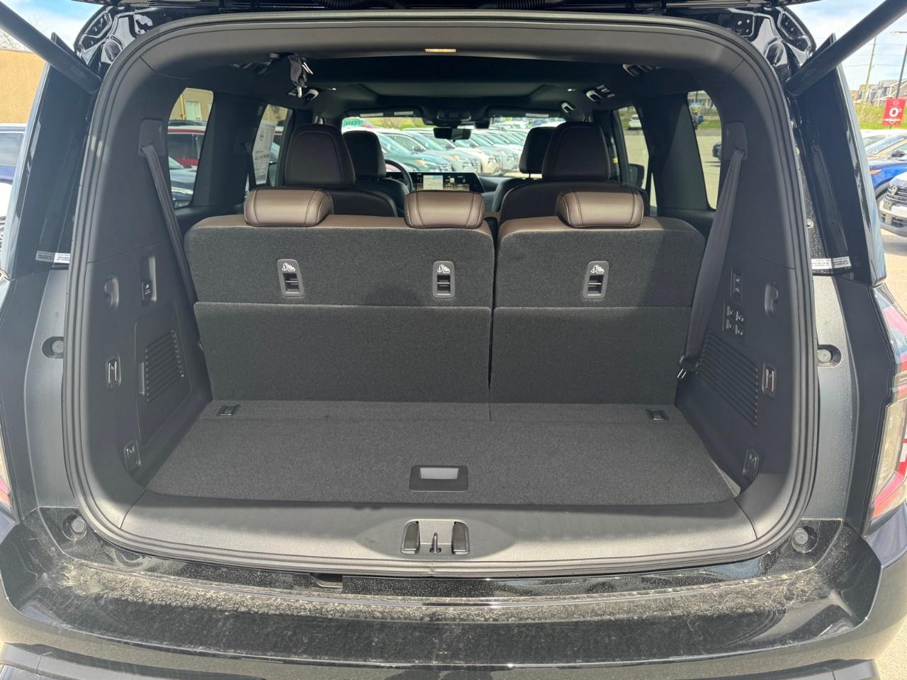 2026 Nissan Armada 4x4 Platinum Reserve Photo