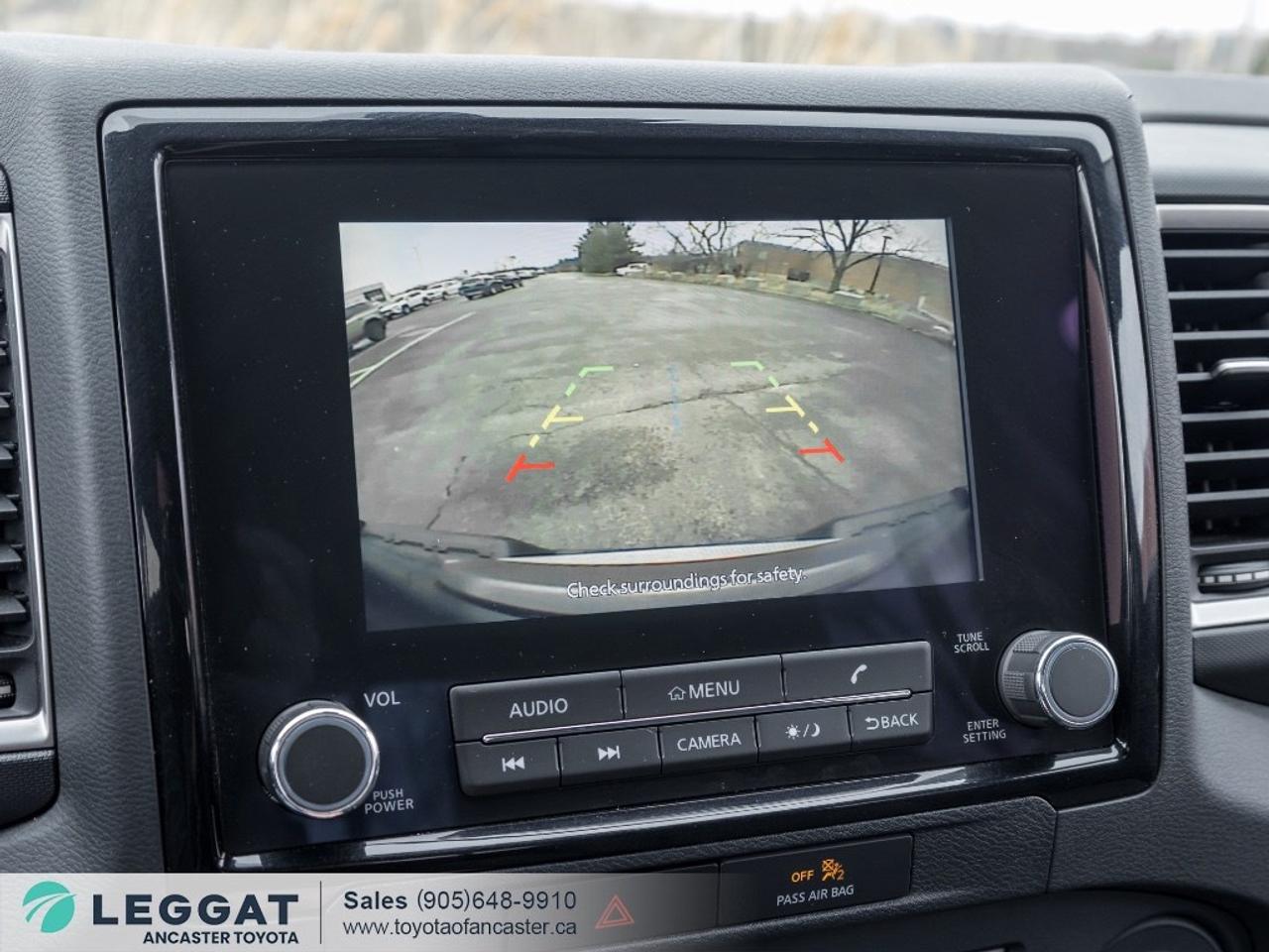 2022 Nissan Frontier Crew Cab PRO-4X Standard Bed 4x4 Photo