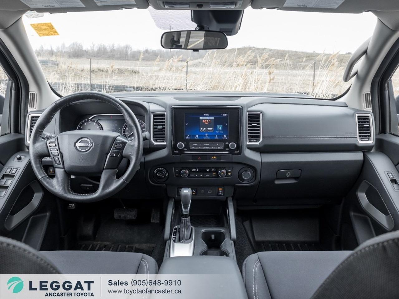 2022 Nissan Frontier Crew Cab PRO-4X Standard Bed 4x4 Photo