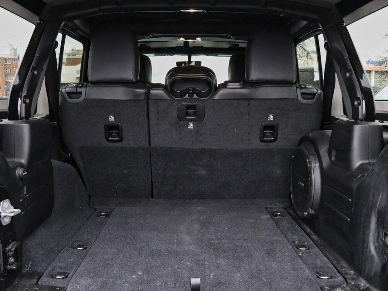 2020 Jeep Wrangler Unlimited Sahara Altitude | 4X4 | 3.6L | AUTO | NAV | LED Photo