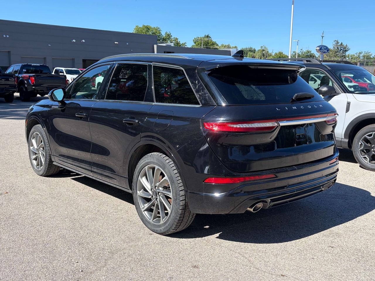 2022 Lincoln Corsair Grand Touring AWD Photo4