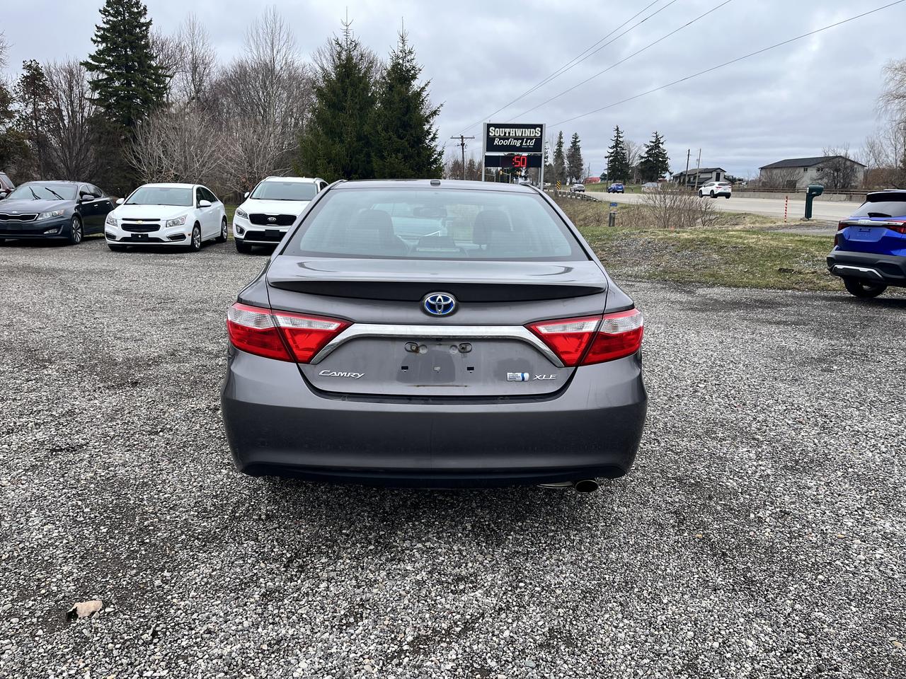 2016 Toyota Camry XLE Photo