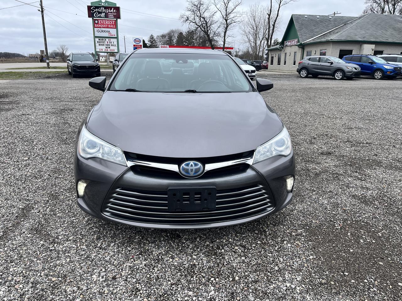 2016 Toyota Camry XLE Photo