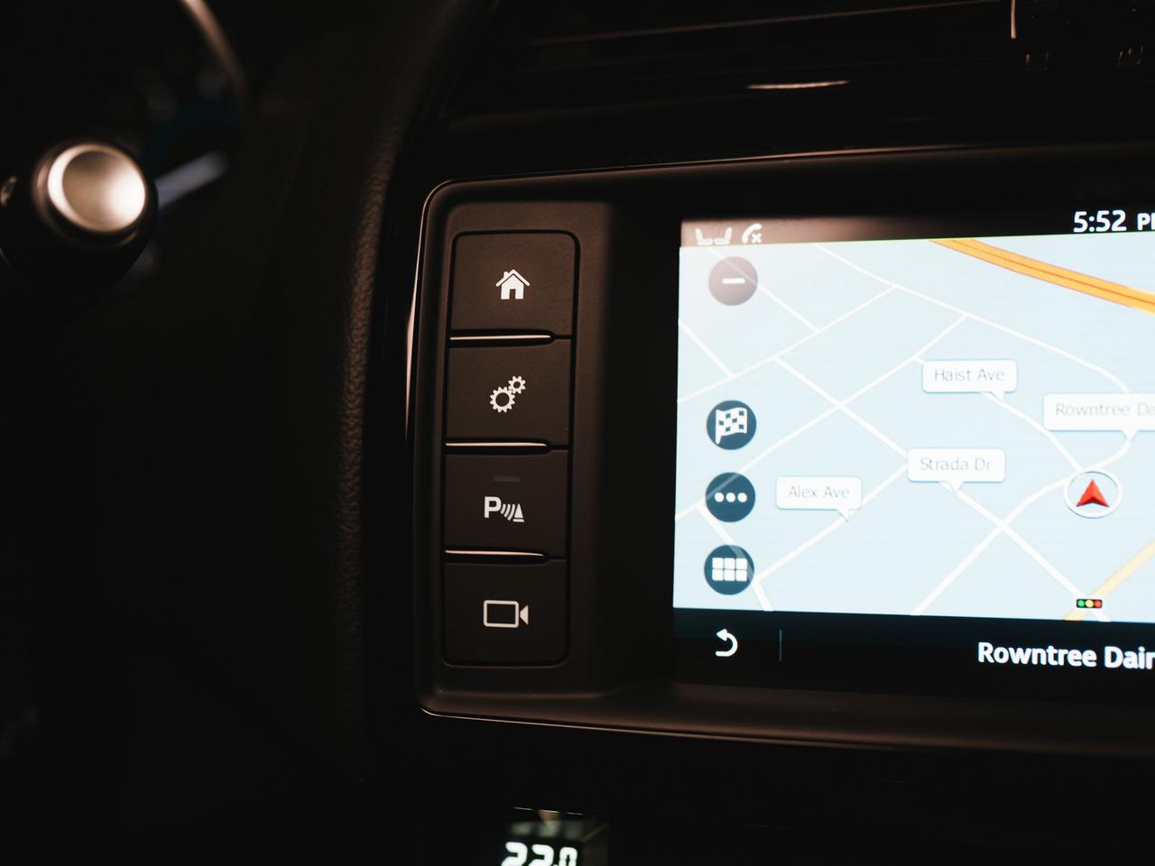 2017 Jaguar XE 35T | PREMIUM | MERIDIAN | SUNROOF Photo