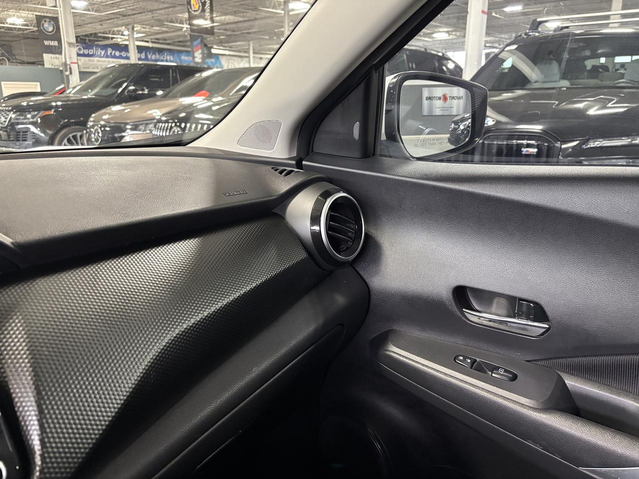 2025 Nissan Kicks Play SV|HEATEDSEATS|HEATEDSTEERING|BACKUPCAM|ALLOYS|+++ Photo