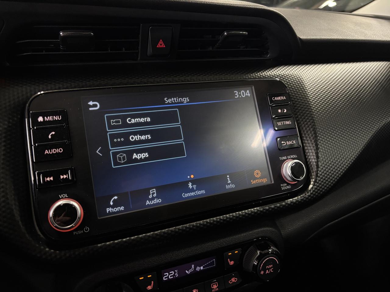 2025 Nissan Kicks Play SV|HEATEDSEATS|HEATEDSTEERING|BACKUPCAM|ALLOYS|+++ Photo