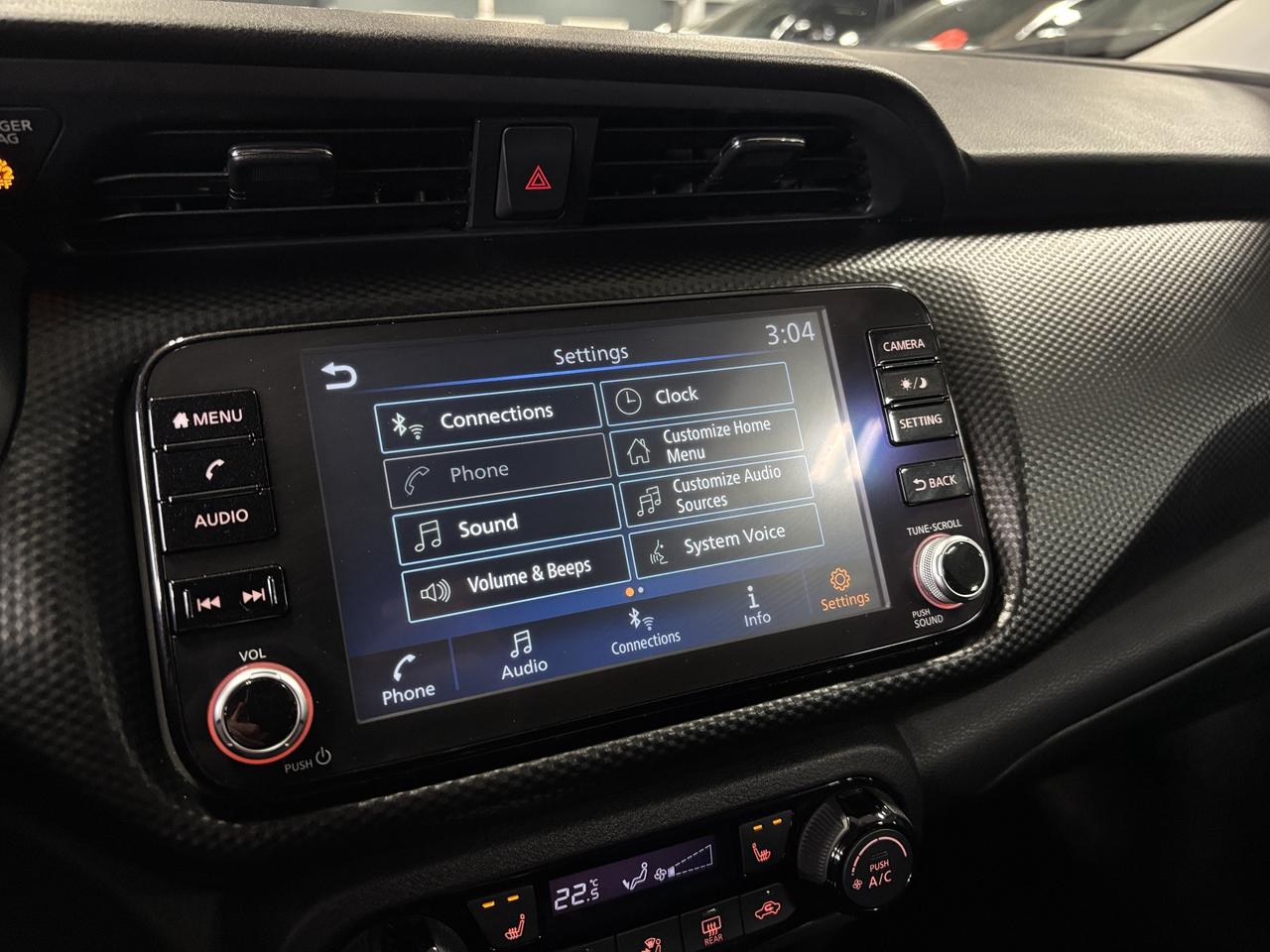 2025 Nissan Kicks Play SV|HEATEDSEATS|HEATEDSTEERING|BACKUPCAM|ALLOYS|+++ Photo