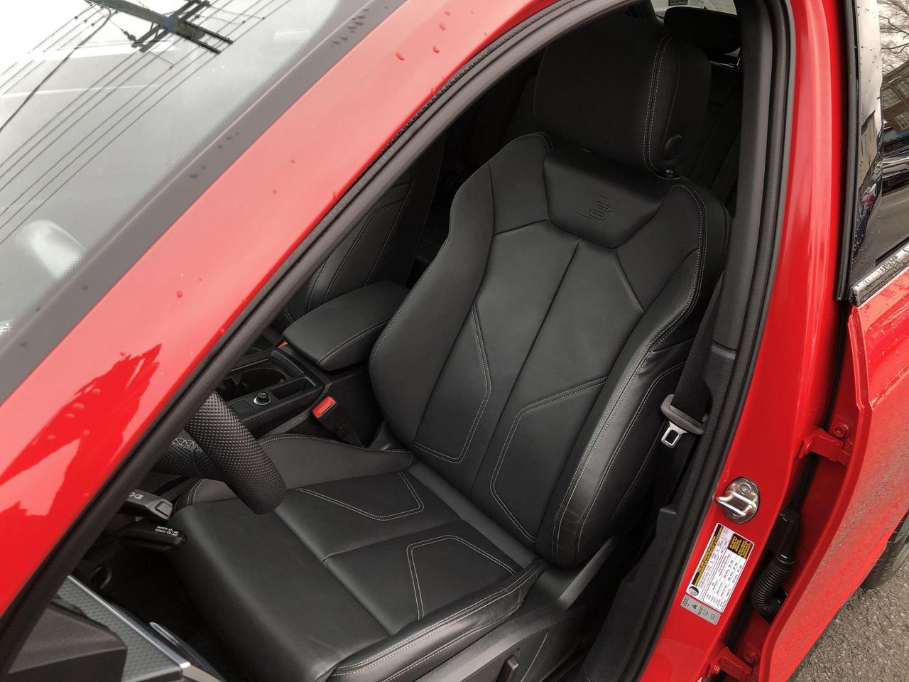 2024 Audi Q3 45 Progressiv SLINE, BLACK OPTICS, LEATHER, SONOS Photo