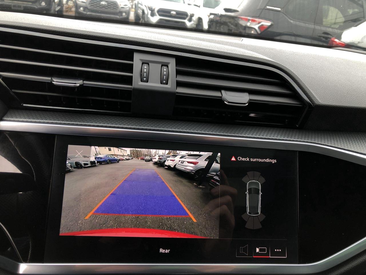 2024 Audi Q3 45 Progressiv SLINE, BLACK OPTICS, LEATHER, SONOS Photo