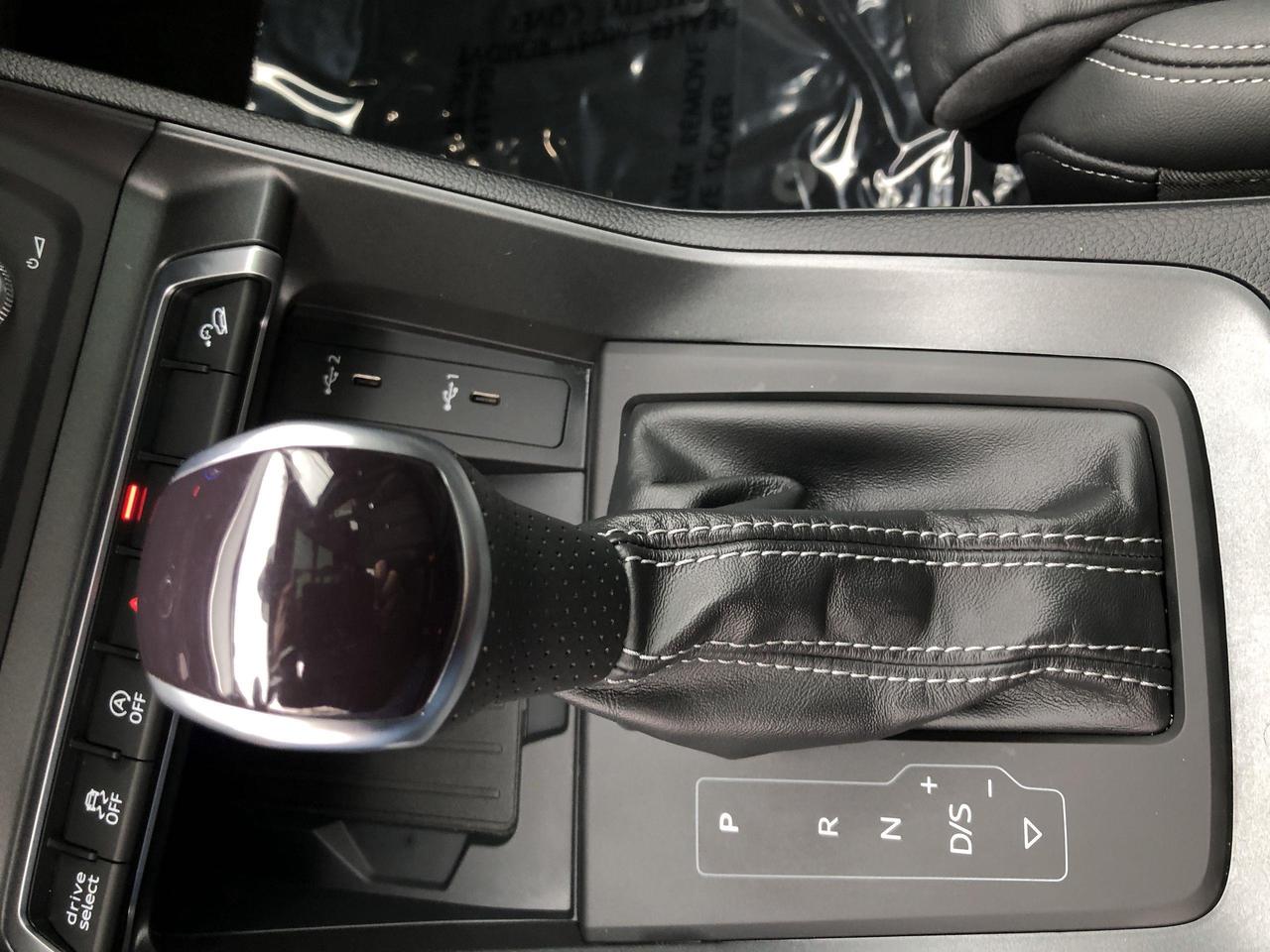 2024 Audi Q3 45 Progressiv SLINE, BLACK OPTICS, LEATHER, SONOS Photo