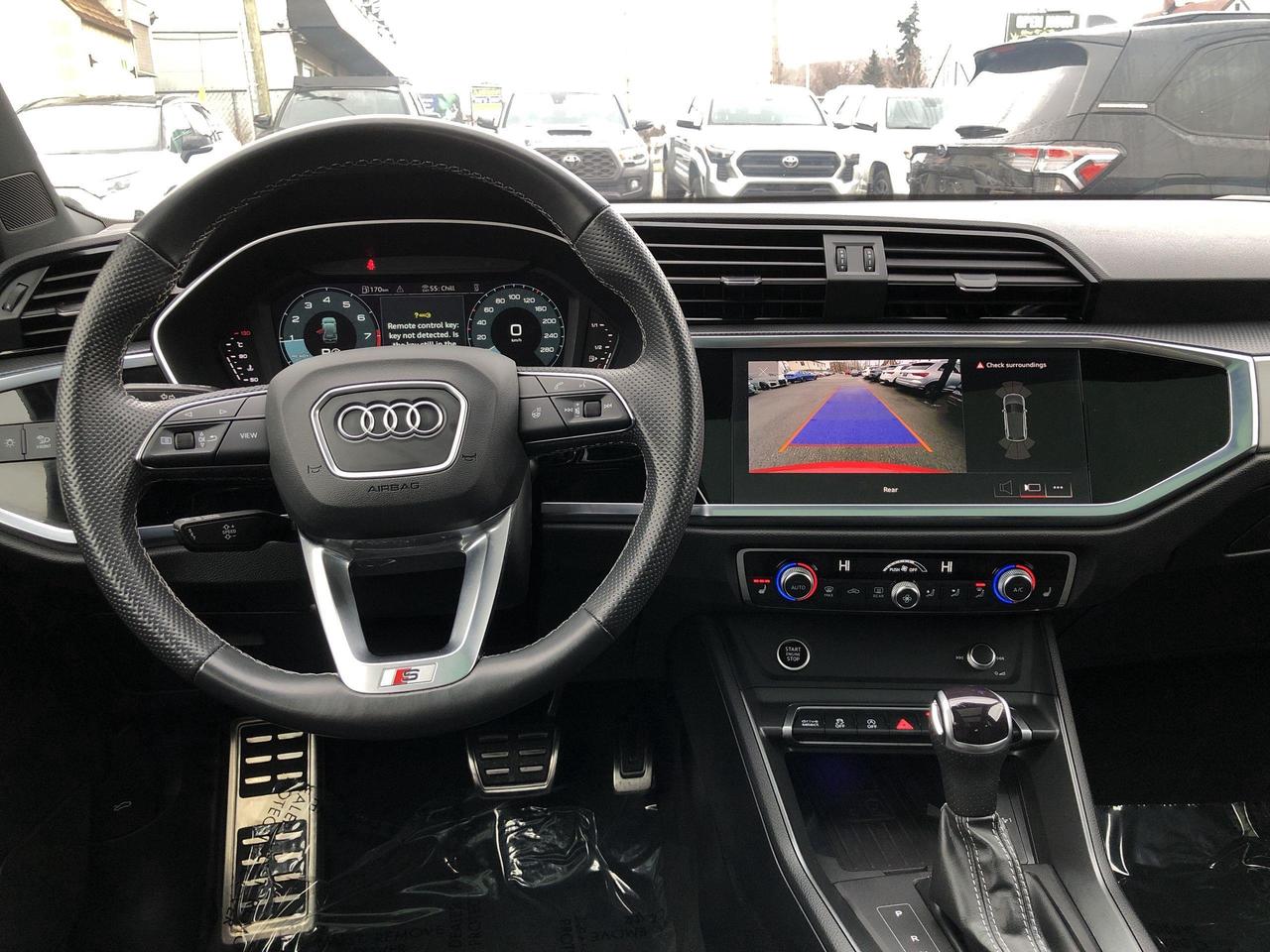2024 Audi Q3 45 Progressiv SLINE, BLACK OPTICS, LEATHER, SONOS Photo
