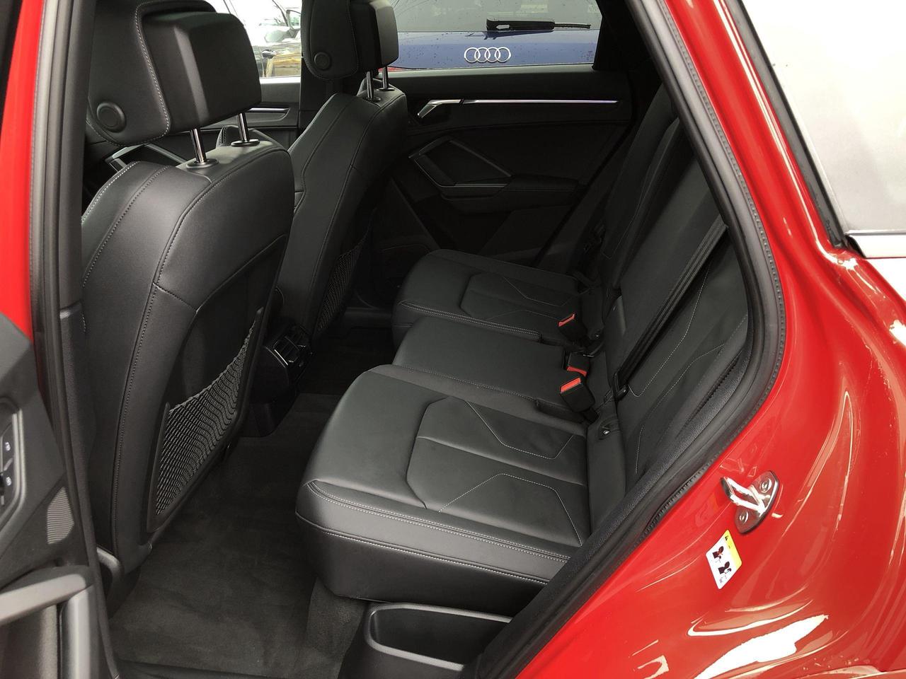 2024 Audi Q3 45 Progressiv SLINE, BLACK OPTICS, LEATHER, SONOS Photo