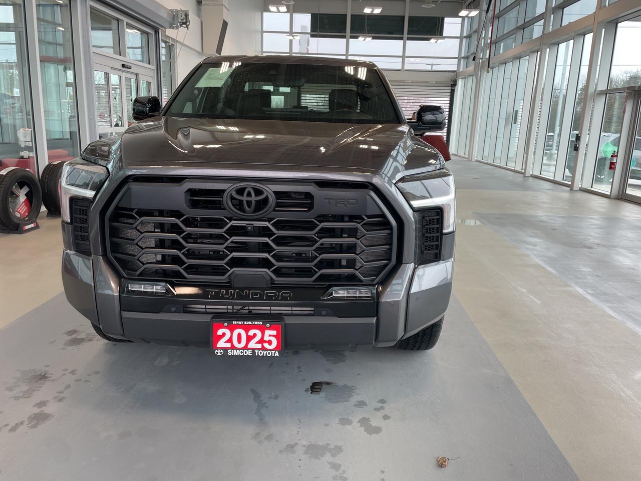 2025 Toyota Tundra LIMITED HYBRID Photo