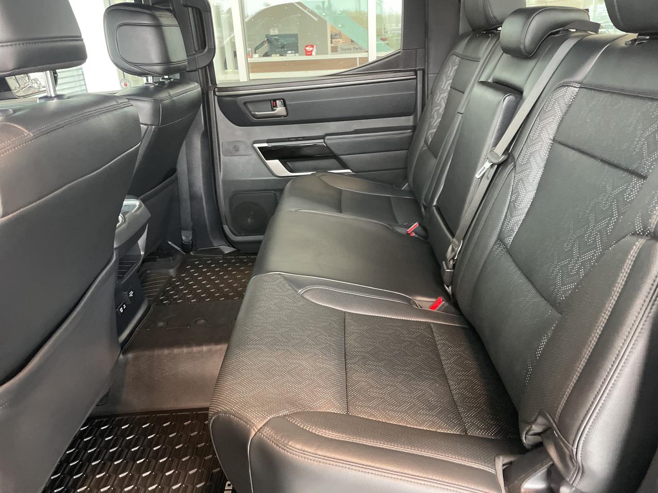 2025 Toyota Tundra LIMITED HYBRID Photo3