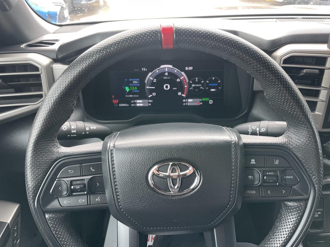 2025 Toyota Tundra LIMITED HYBRID Photo