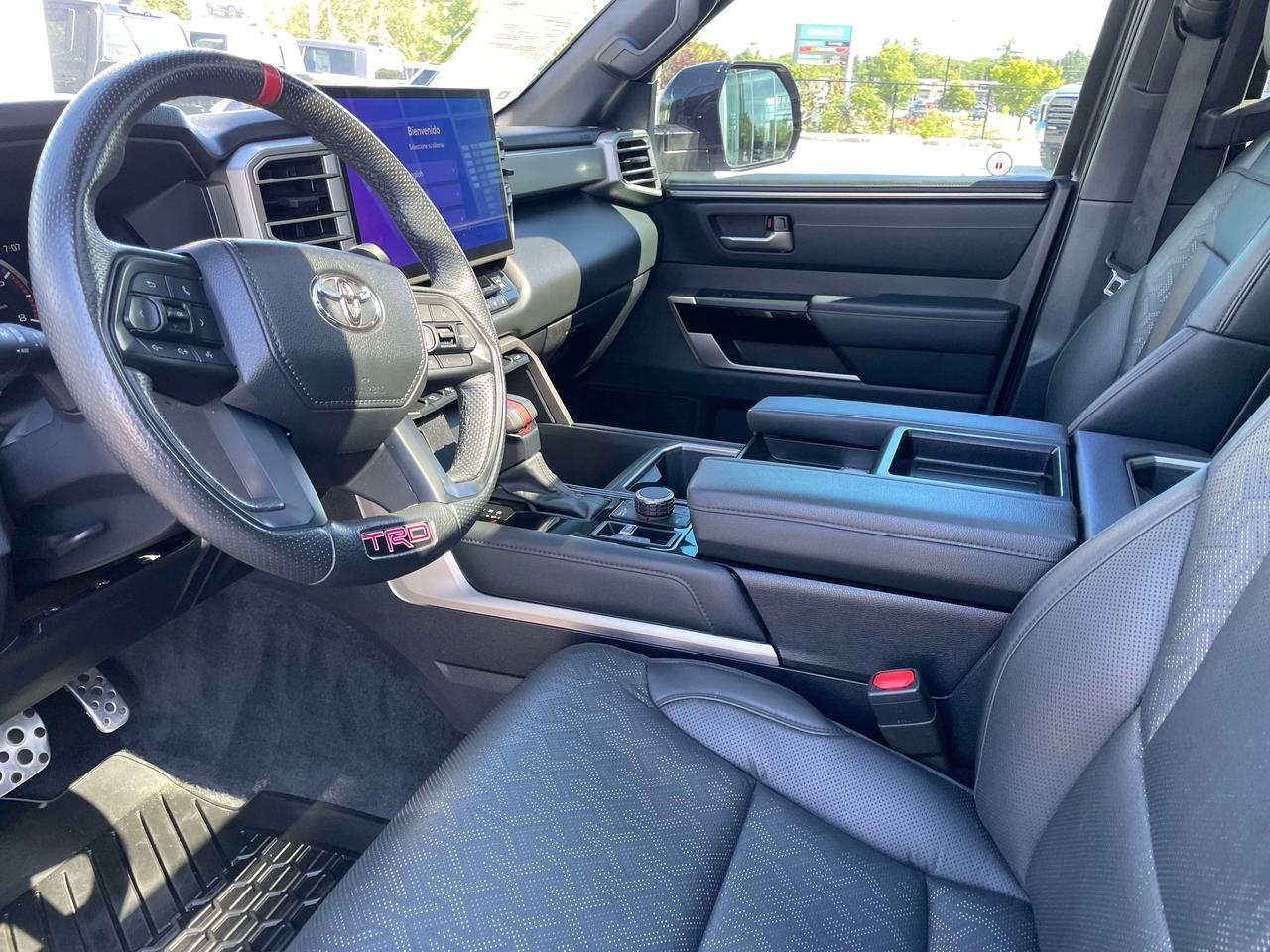 2025 Toyota Tundra LIMITED HYBRID Photo