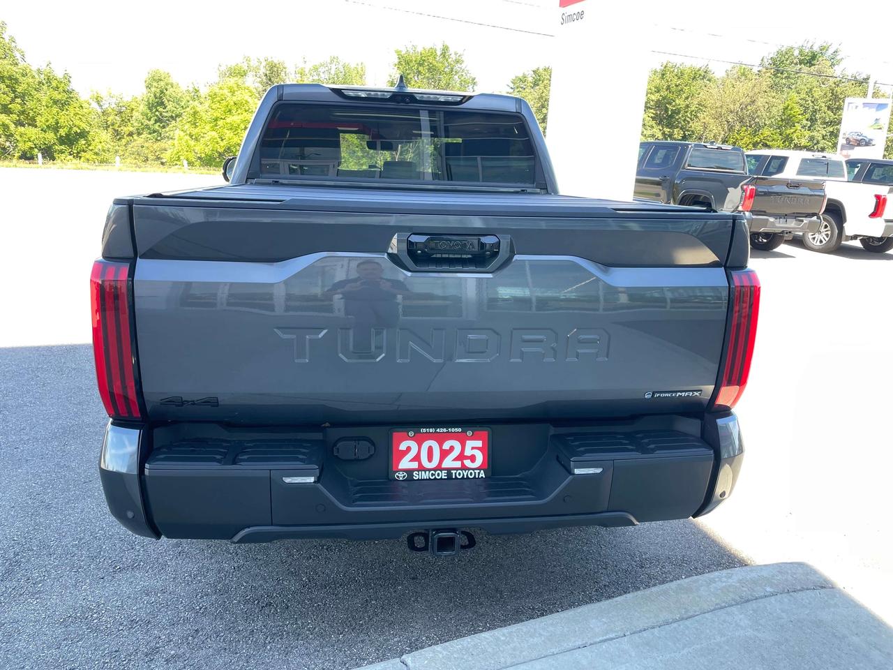2025 Toyota Tundra LIMITED HYBRID Photo