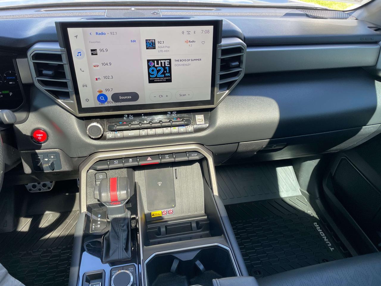 2025 Toyota Tundra LIMITED HYBRID Photo