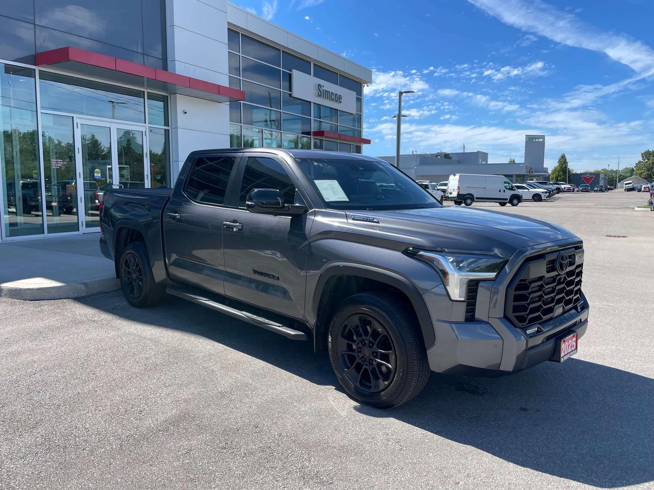 2025 Toyota Tundra LIMITED HYBRID Photo