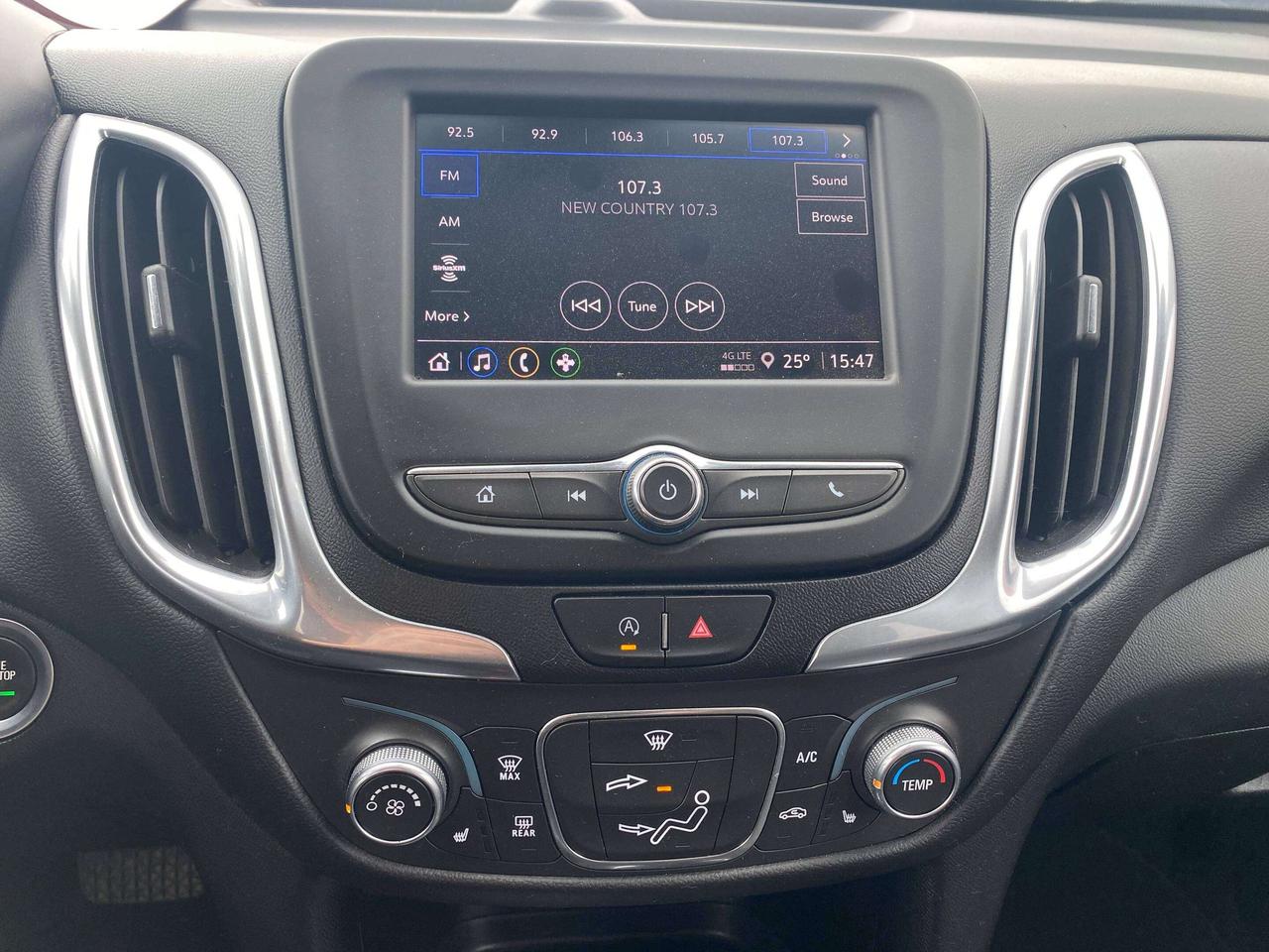 2022 Chevrolet Equinox LT, CLEAN CARFAX, AUTO HIGHBEAMS, REMOTE START! Photo