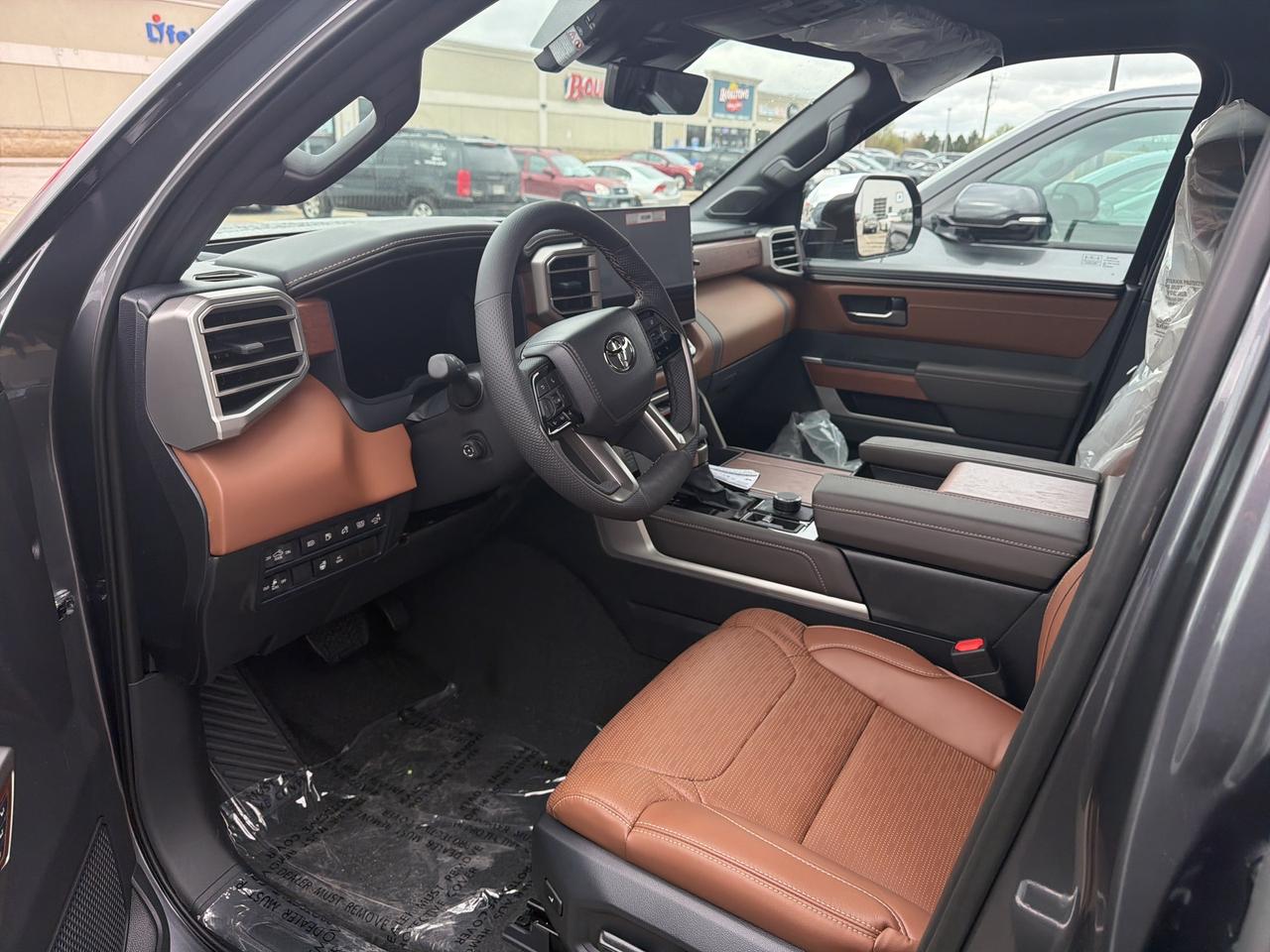 2026 Toyota Tundra Platinum Hybrid Photo