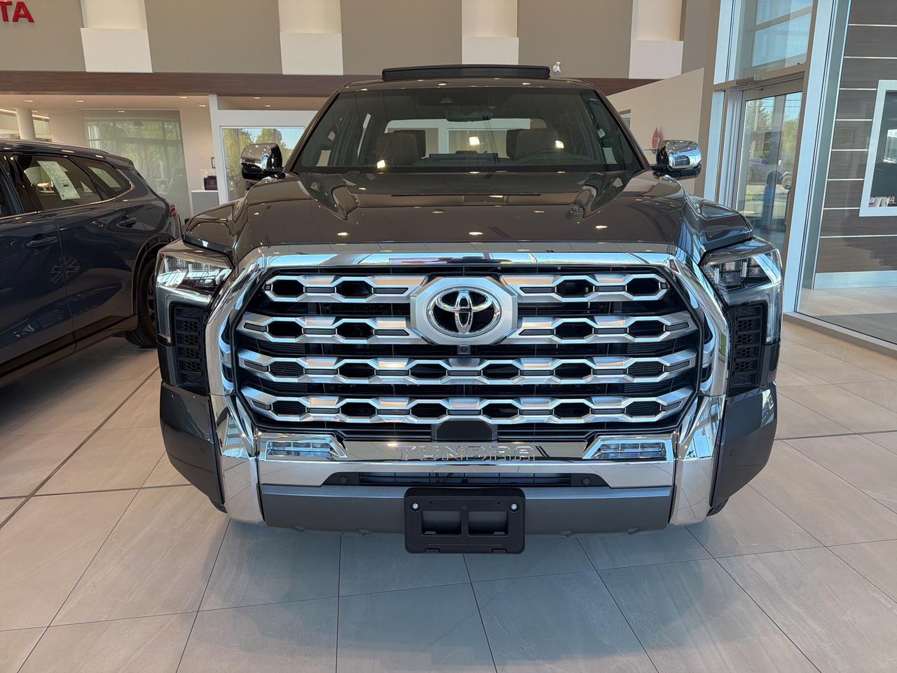 2026 Toyota Tundra Platinum Hybrid Photo