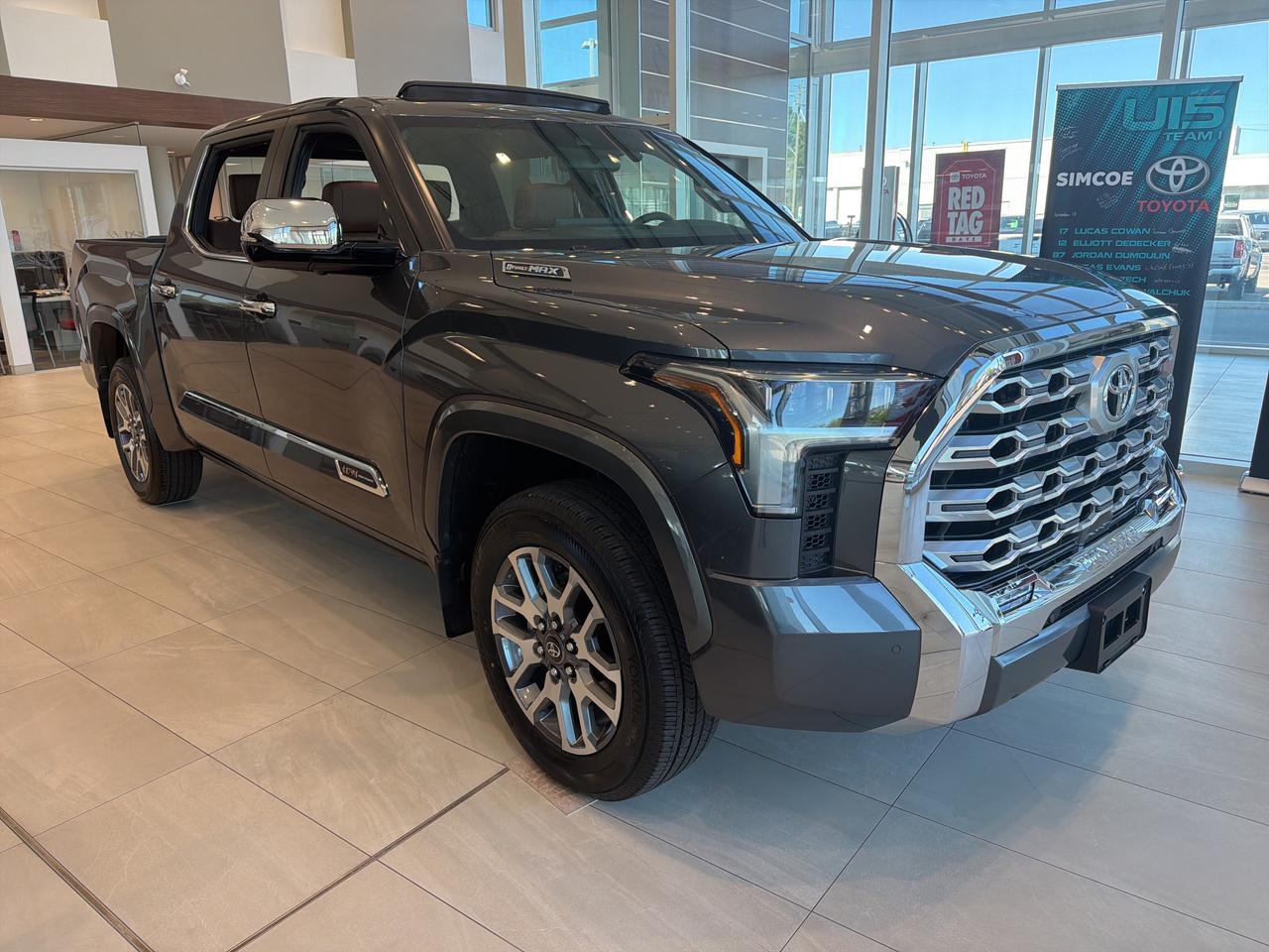 2026 Toyota Tundra Platinum Hybrid Photo