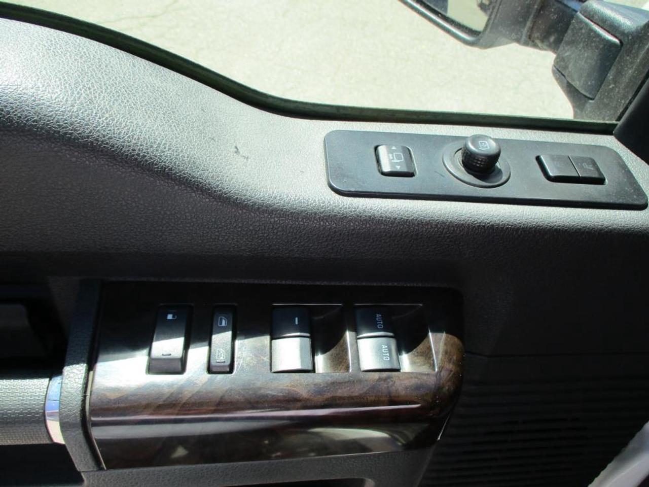 2014 Ford F-350 SD PLATINUM CREW 4X4 - Photo #10