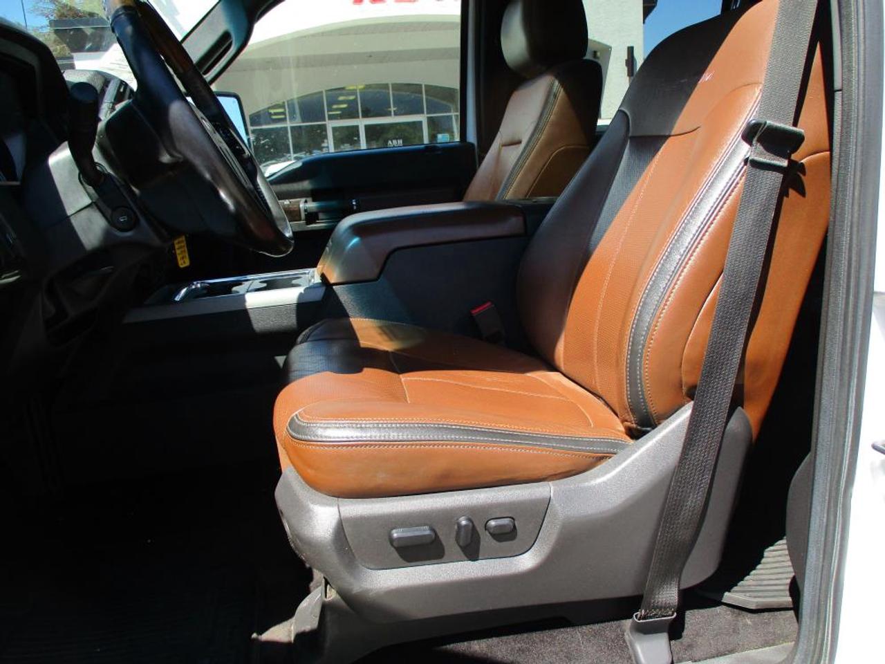 2014 Ford F-350 SD PLATINUM CREW 4X4 - Photo #11