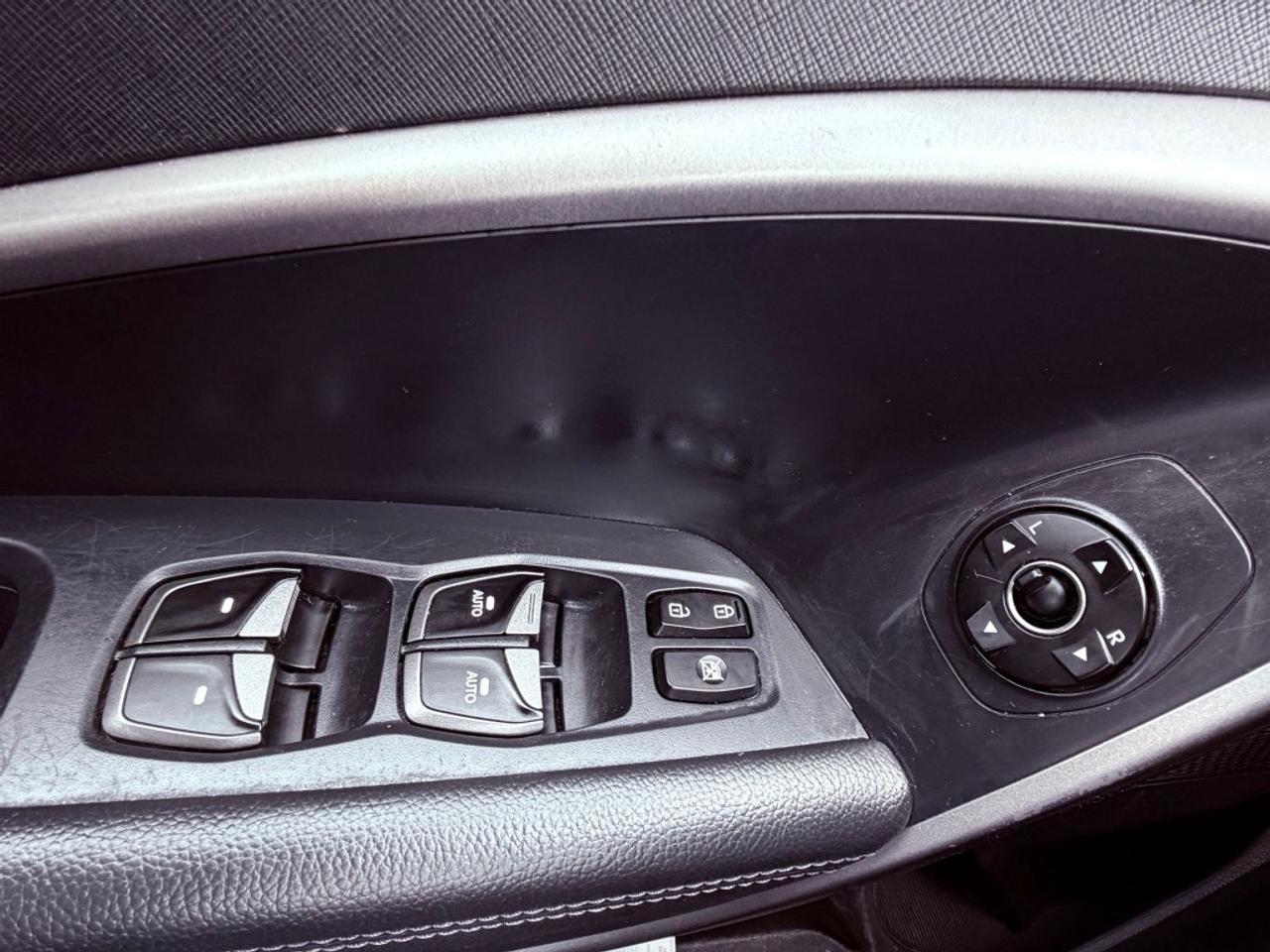 2016 Hyundai Santa Fe Sport All-wheel Drive 4dr 2.0T Premium Photo