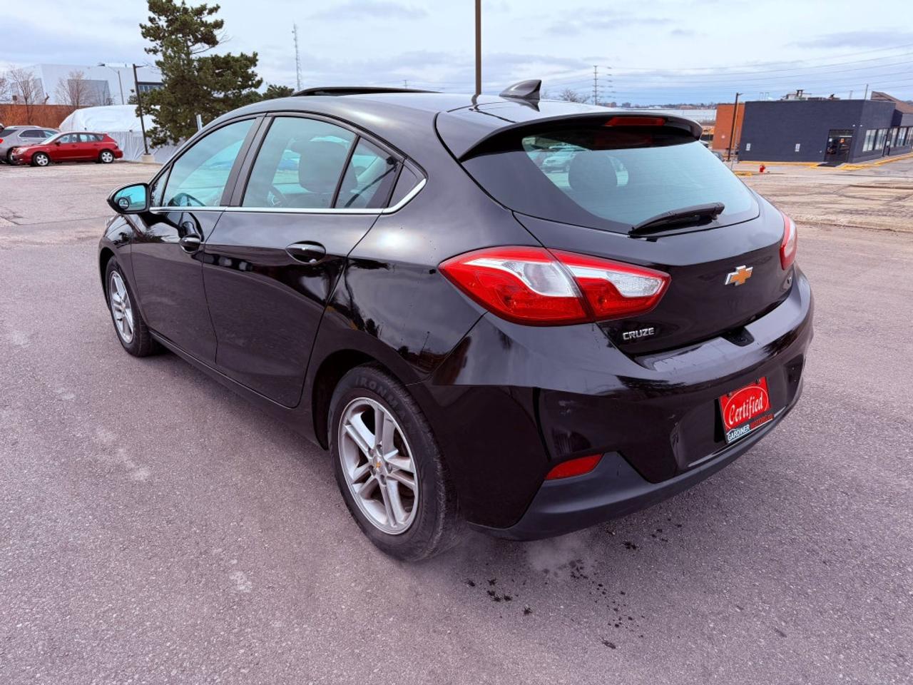 2017 Chevrolet Cruze LT Auto 4dr Sedan Automatic Photo2