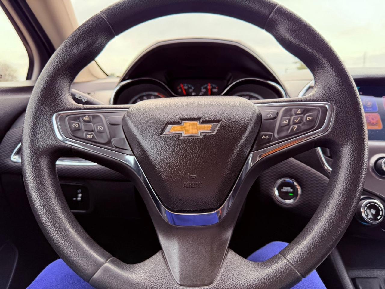 2017 Chevrolet Cruze LT Auto 4dr Sedan Automatic Photo