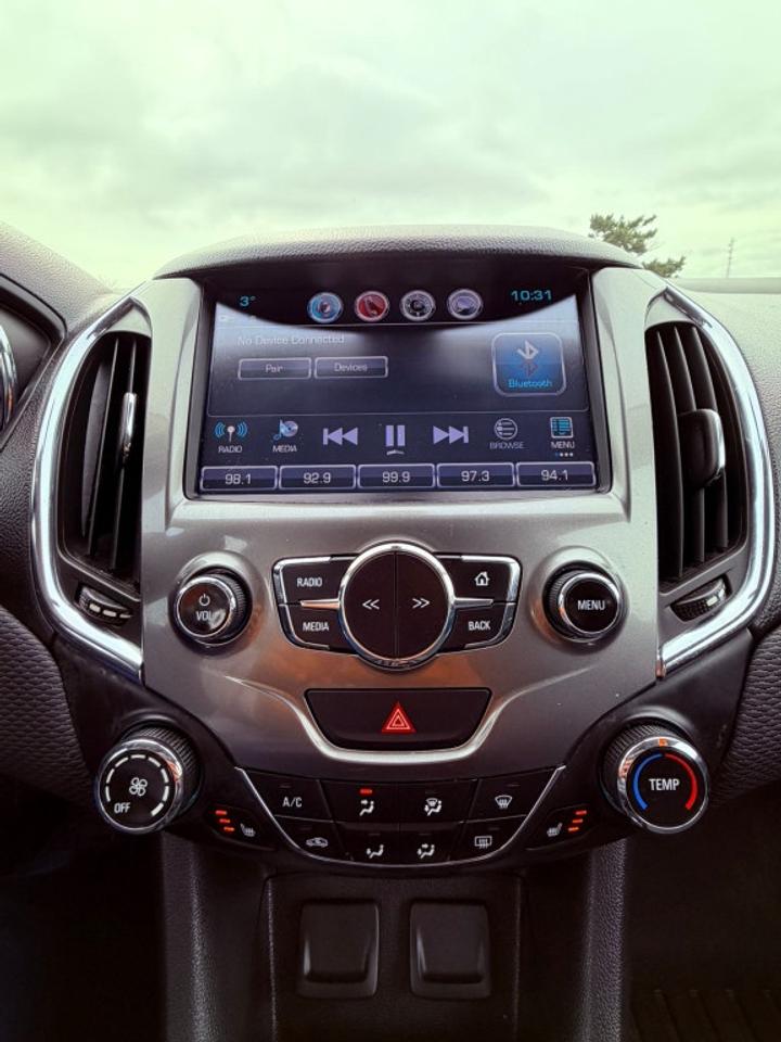 2017 Chevrolet Cruze LT Auto 4dr Sedan Automatic Photo