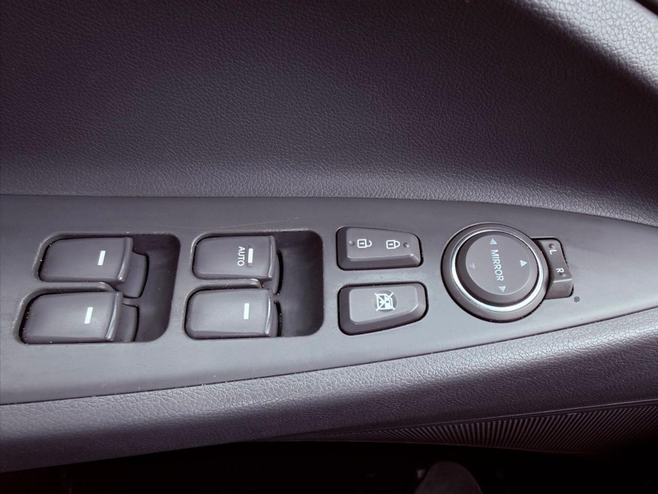 2013 Hyundai Sonata GLS 4dr Sedan Automatic Photo