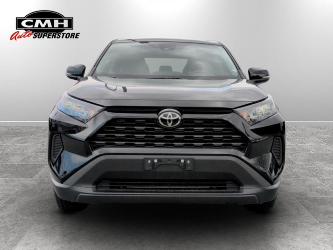 2024 Toyota RAV4 LE  **CLEAN CARFAX** Photo