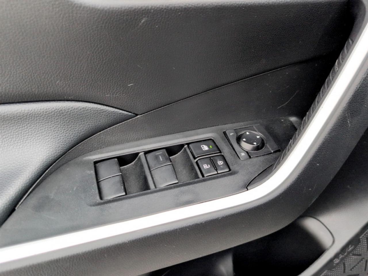 2024 Toyota RAV4 LE  **CLEAN CARFAX** Photo